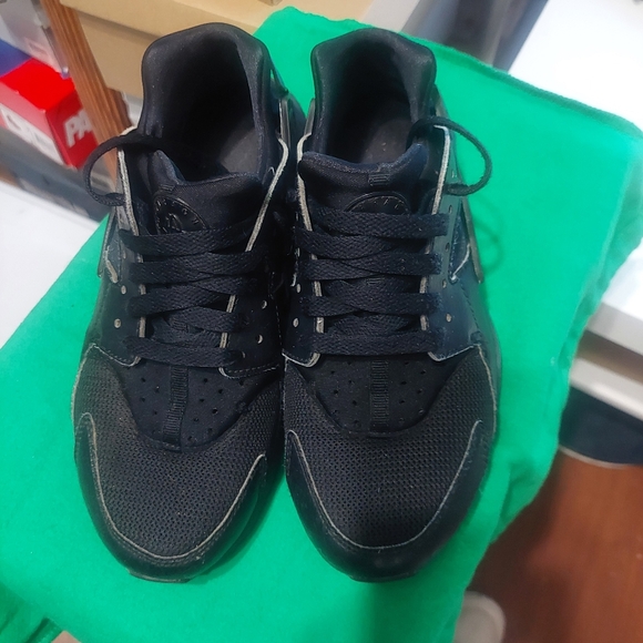 SNEAKER - Picture 3 of 8